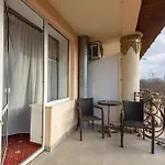 Dvorik Leva 3* 트루스카베츠