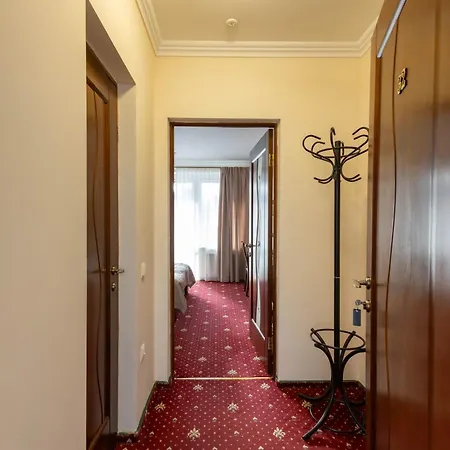 Dvorik Leva Otel Truskavets