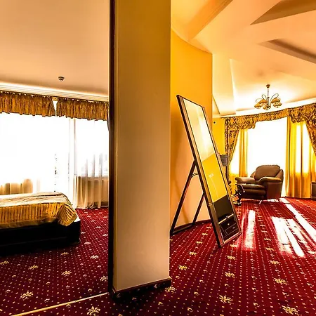 Dvorik Leva Otel Truskavets