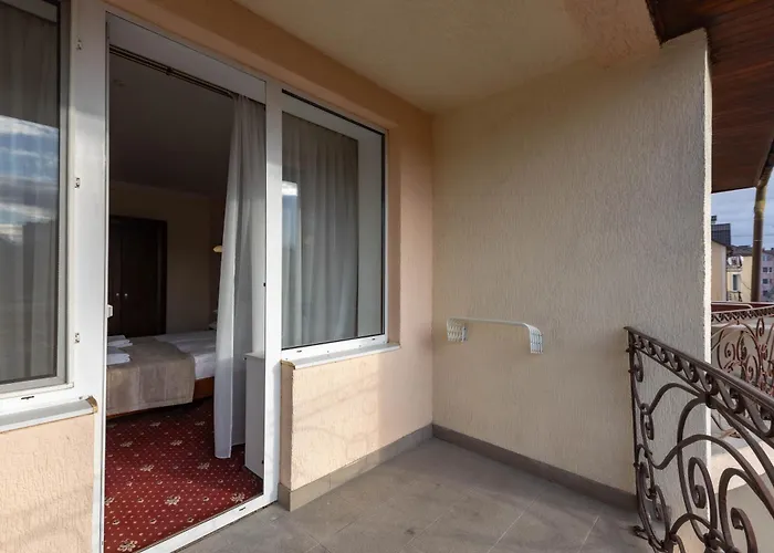 Dvorik Leva Hotel