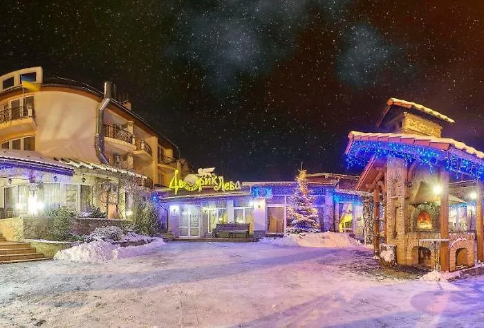 Dvorik Leva 3* Truszkavec