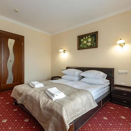 Hotell Dvorik Leva 3*