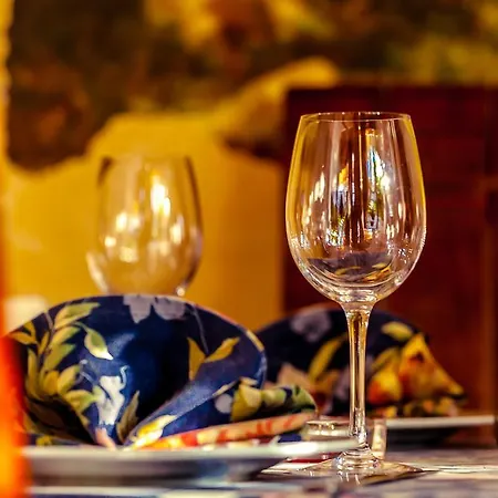 ホテル Dvorik Leva トラスコヴェッツ