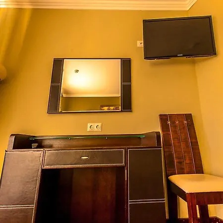 Hotel Dvorik Leva