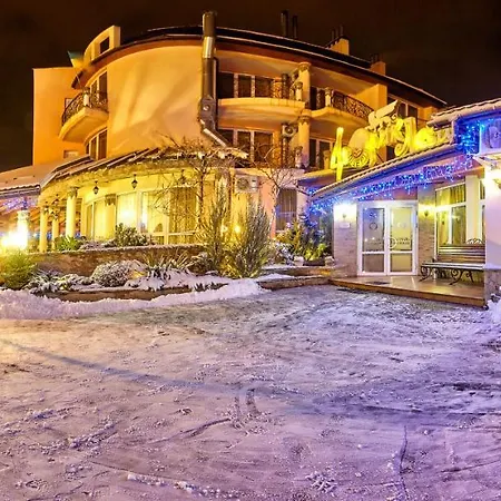 Dvorik Leva Hotel